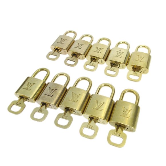LOUIS VUITTON Padlock & Key Bag Accessories Charm 10 Piece Set Gold - Picture 1 of 1